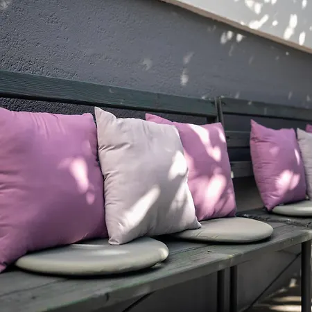 House Saraden Апартаменты *