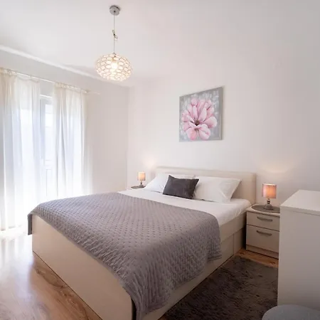 Apartment House Saraden Zadar