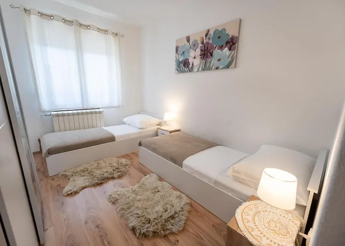 House Saraden Апартаменты