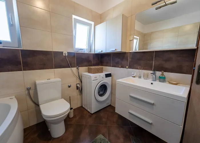 House Saraden Апартаменты Задар